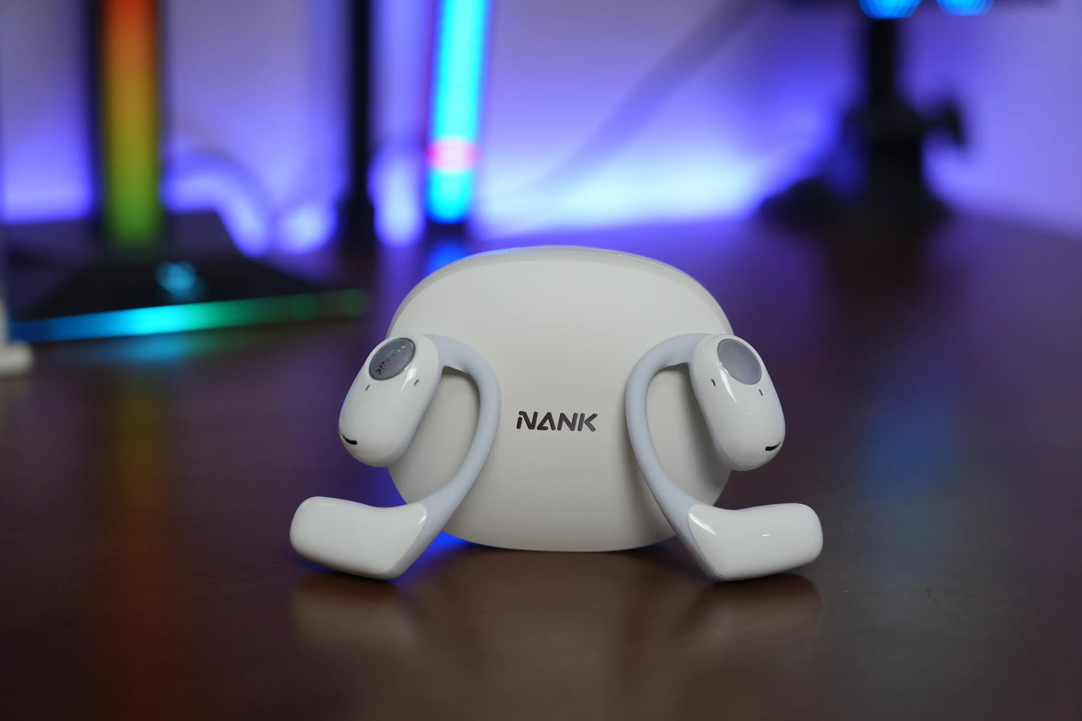 真无线之后，蓝牙耳机迈向“智慧化”与“个